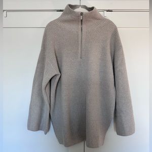 H&M Oversized Quarterzip